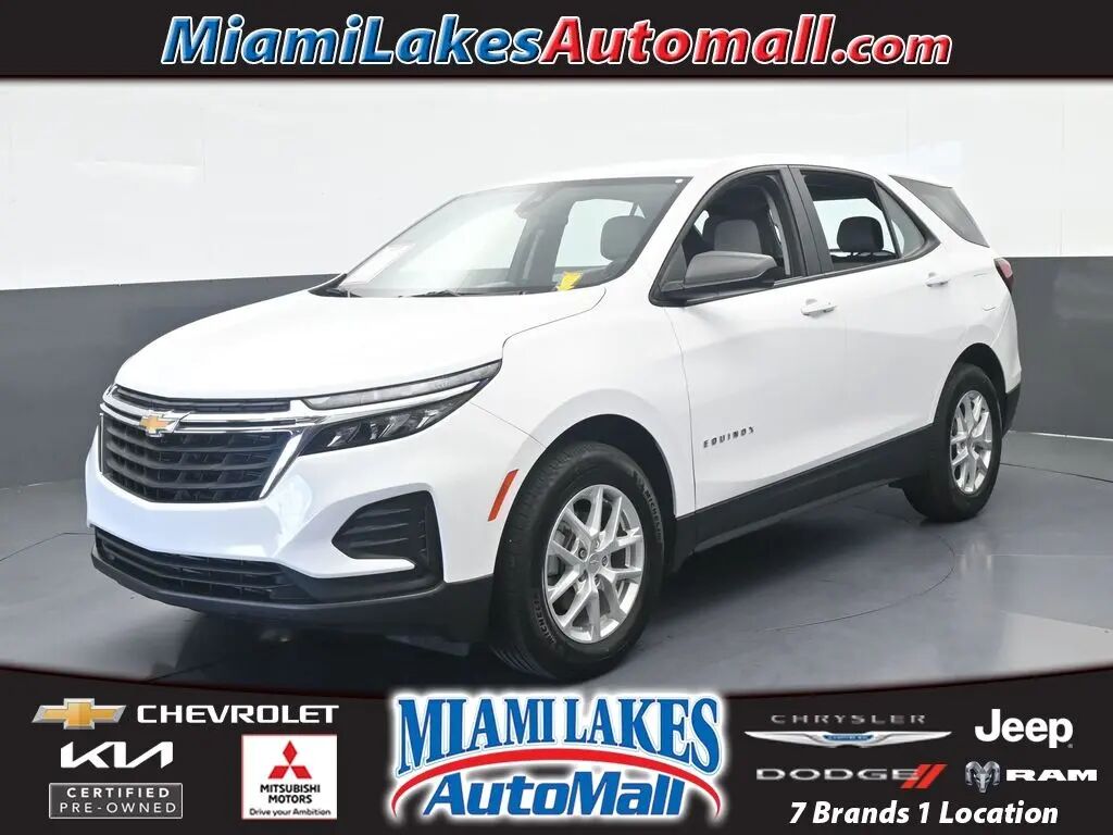 2024 Chevrolet Equinox LS — photo 1 of 13