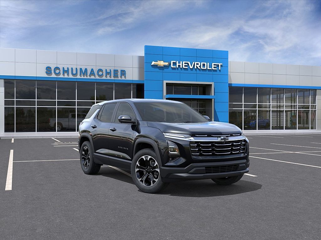 2026 Chevrolet Equinox LT — photo 1 of 13