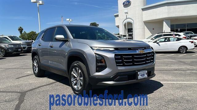 2025 Chevrolet Equinox LT — photo 1 of 13