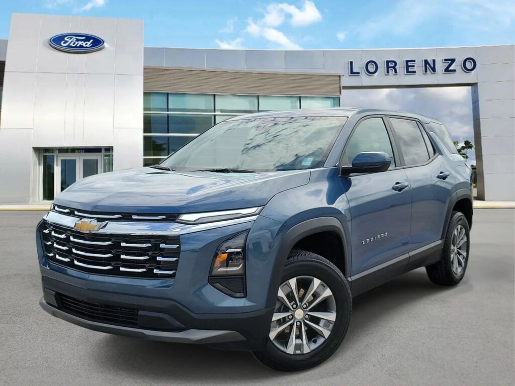 2026 Chevrolet Equinox LT — photo 1 of 13