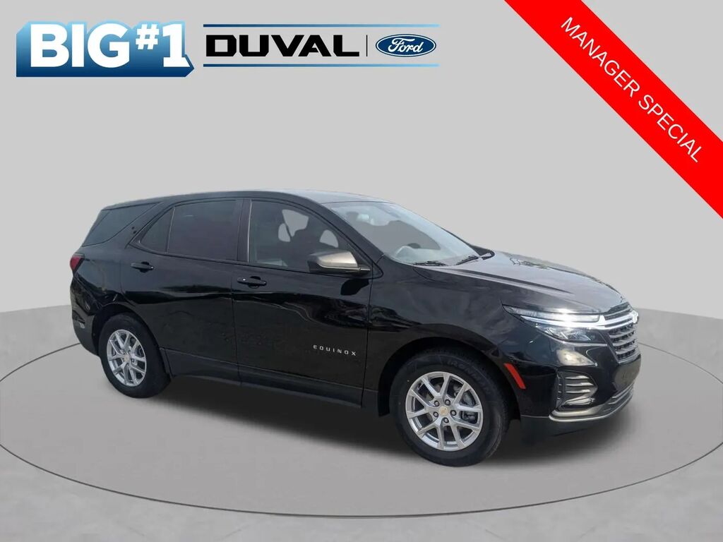 2023 Chevrolet Equinox LS — photo 1 of 13