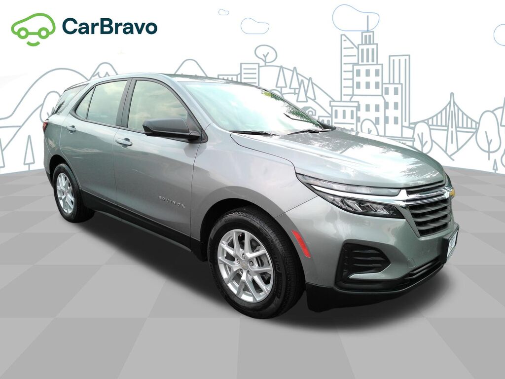 2023 Chevrolet Equinox LS — photo 1 of 6