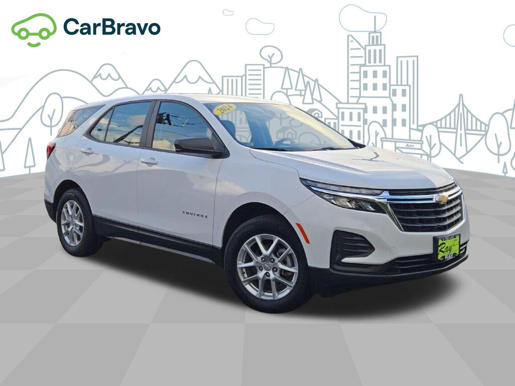 2024 Chevrolet Equinox LS — photo 1 of 6