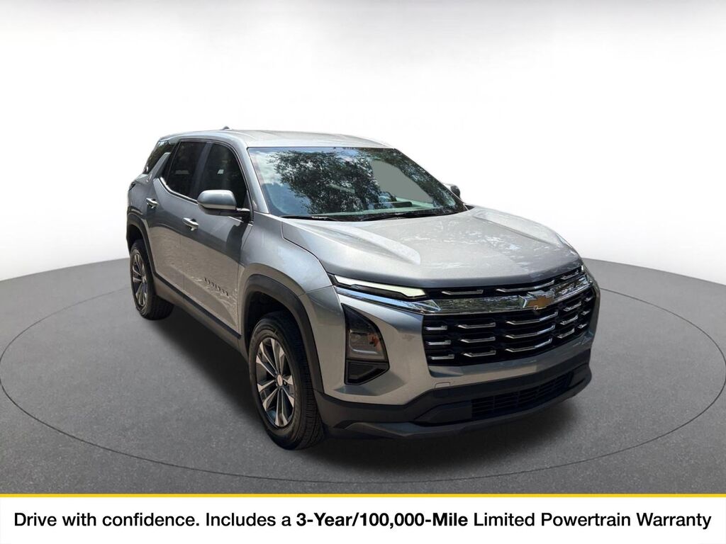 2025 Chevrolet Equinox FWD LT — photo 1 of 11