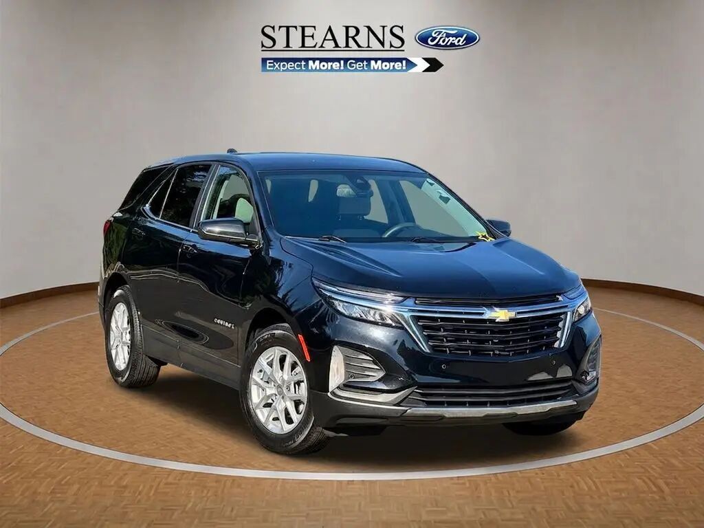 2023 Chevrolet Equinox LT — photo 1 of 13