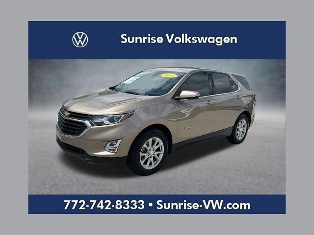 2018 Chevrolet Equinox LT — photo 1 of 6