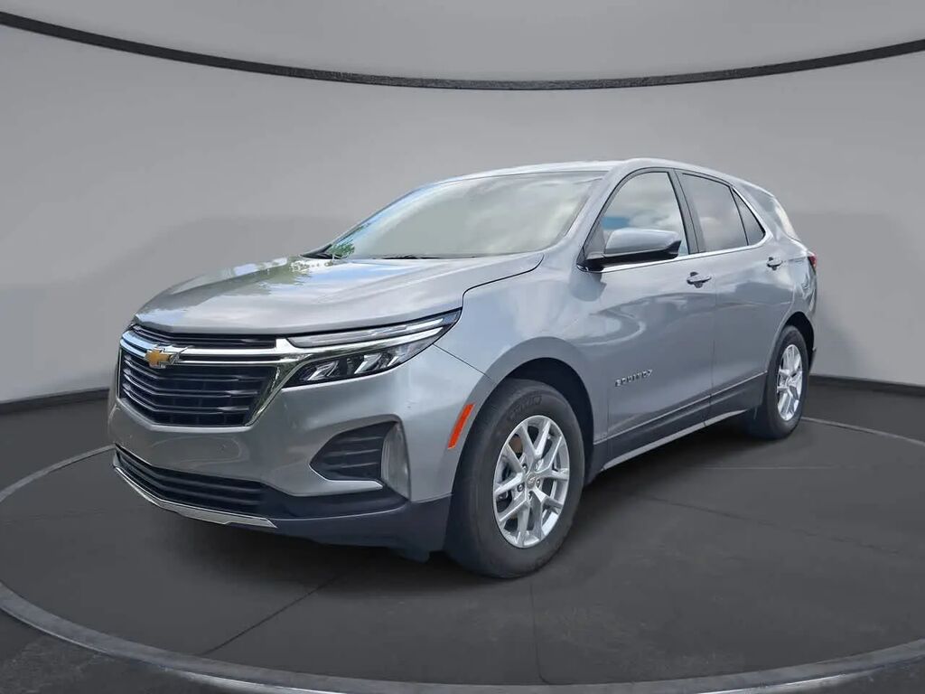 2024 Chevrolet Equinox LT — photo 1 of 13