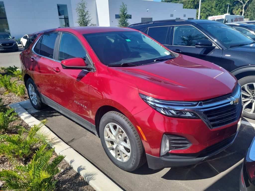 2023 Chevrolet Equinox LT — photo 1 of 2