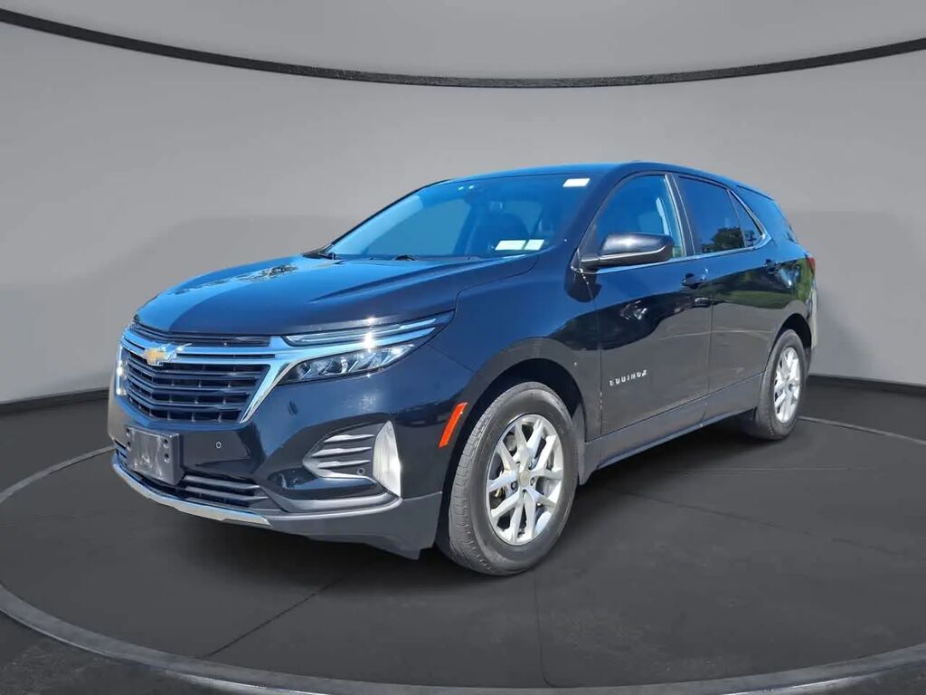 2024 Chevrolet Equinox LT — photo 1 of 13