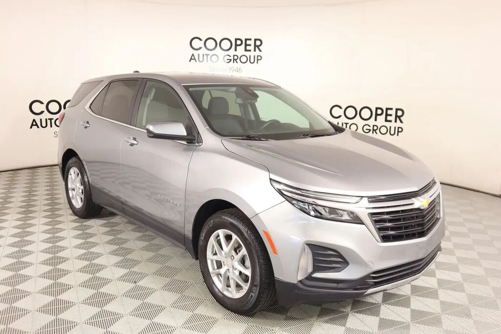 2023 Chevrolet Equinox LT — photo 1 of 13