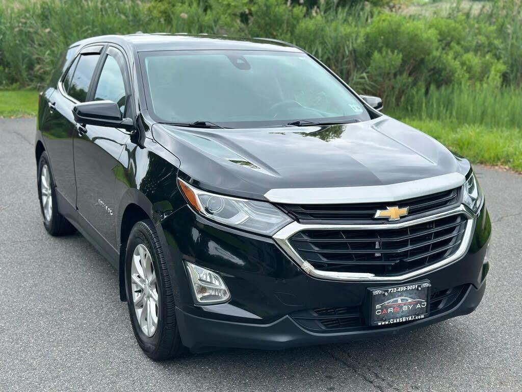 2021 Chevrolet Equinox LT — photo 1 of 1