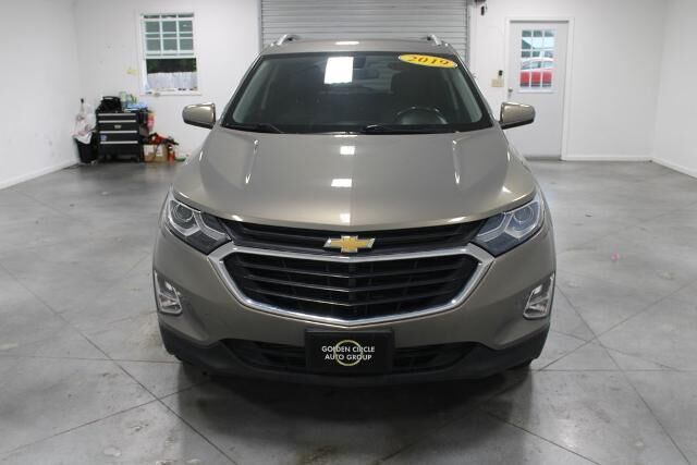 2019 Chevrolet Equinox LT — photo 1 of 9
