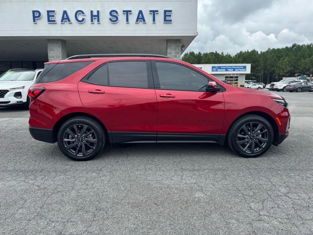 2024 Chevrolet Equinox RS — photo 1 of 13