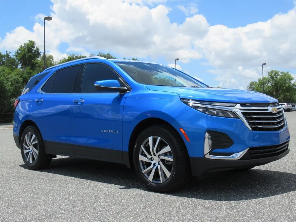 2024 Chevrolet Equinox Premier — photo 1 of 13