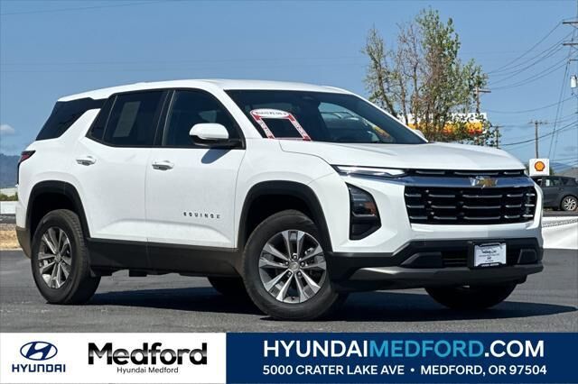 2025 Chevrolet Equinox LT — photo 1 of 13