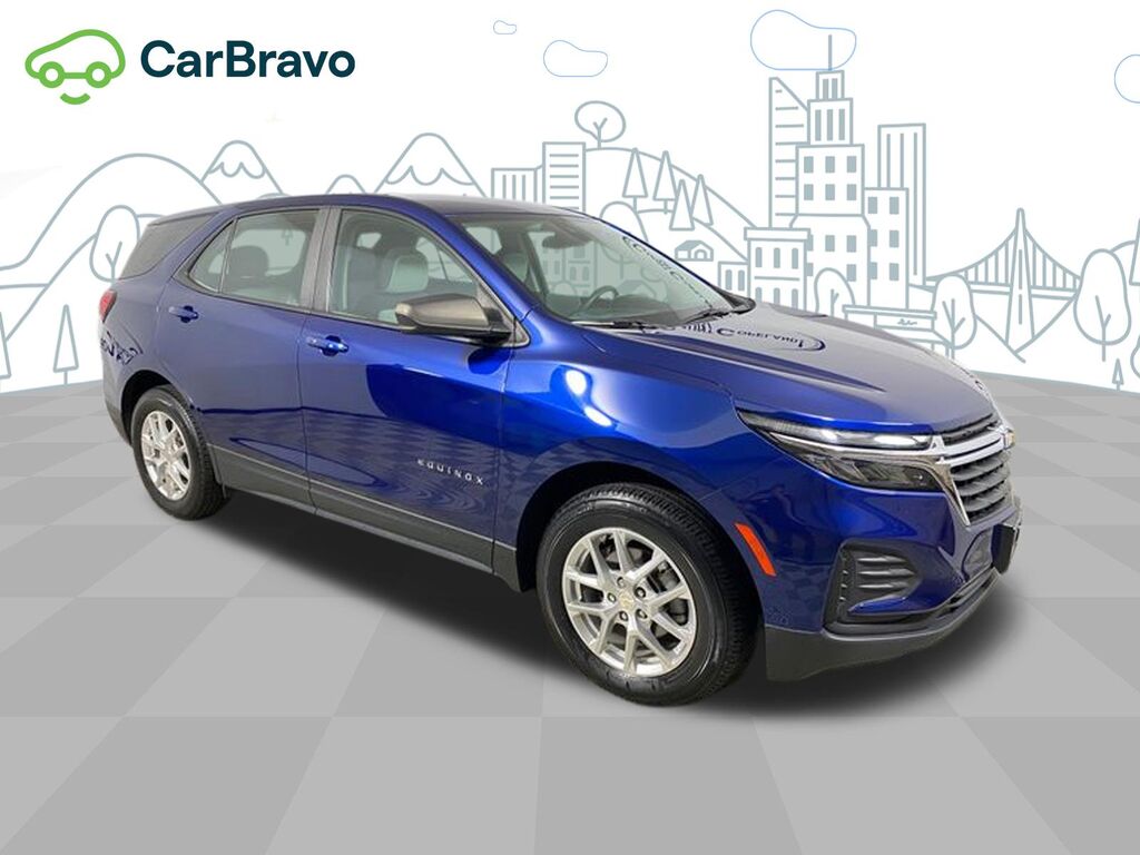 2022 Chevrolet Equinox LS — photo 1 of 6