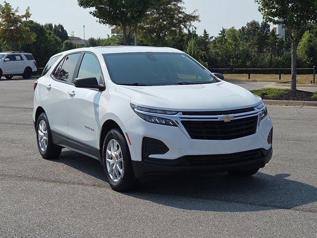 2022 Chevrolet Equinox LS