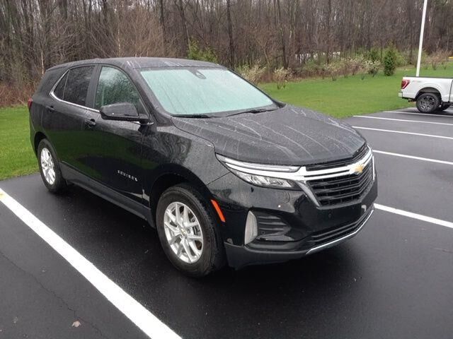 2023 Chevrolet Equinox LT — photo 1 of 13