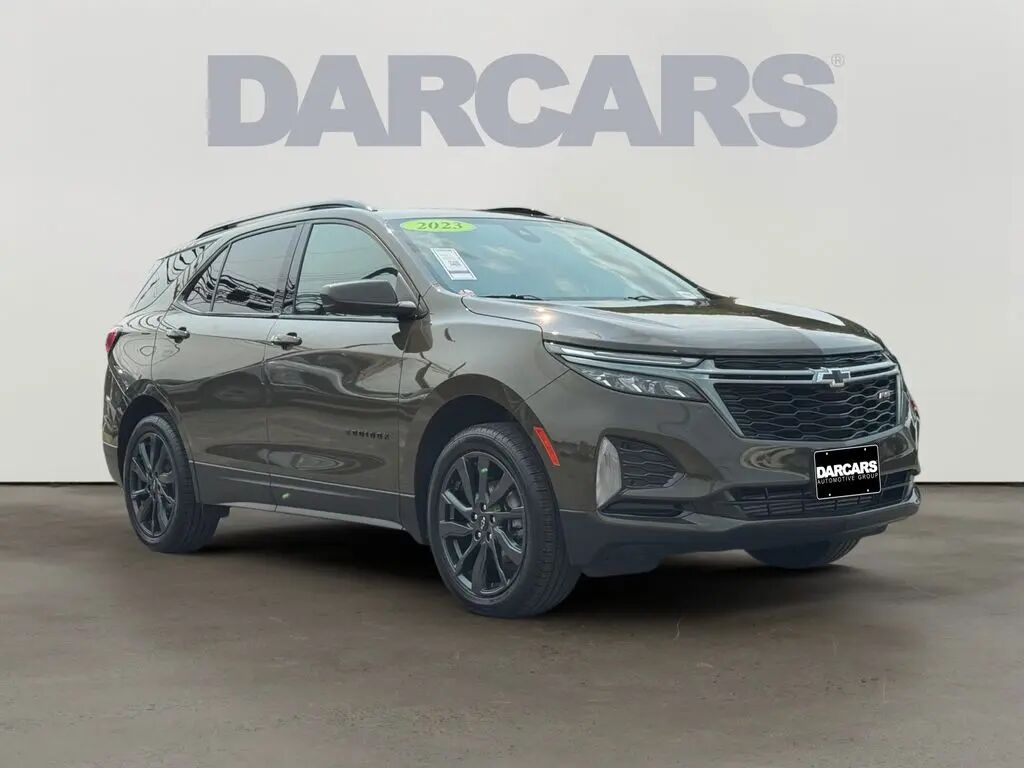 2023 Chevrolet Equinox RS — photo 1 of 13
