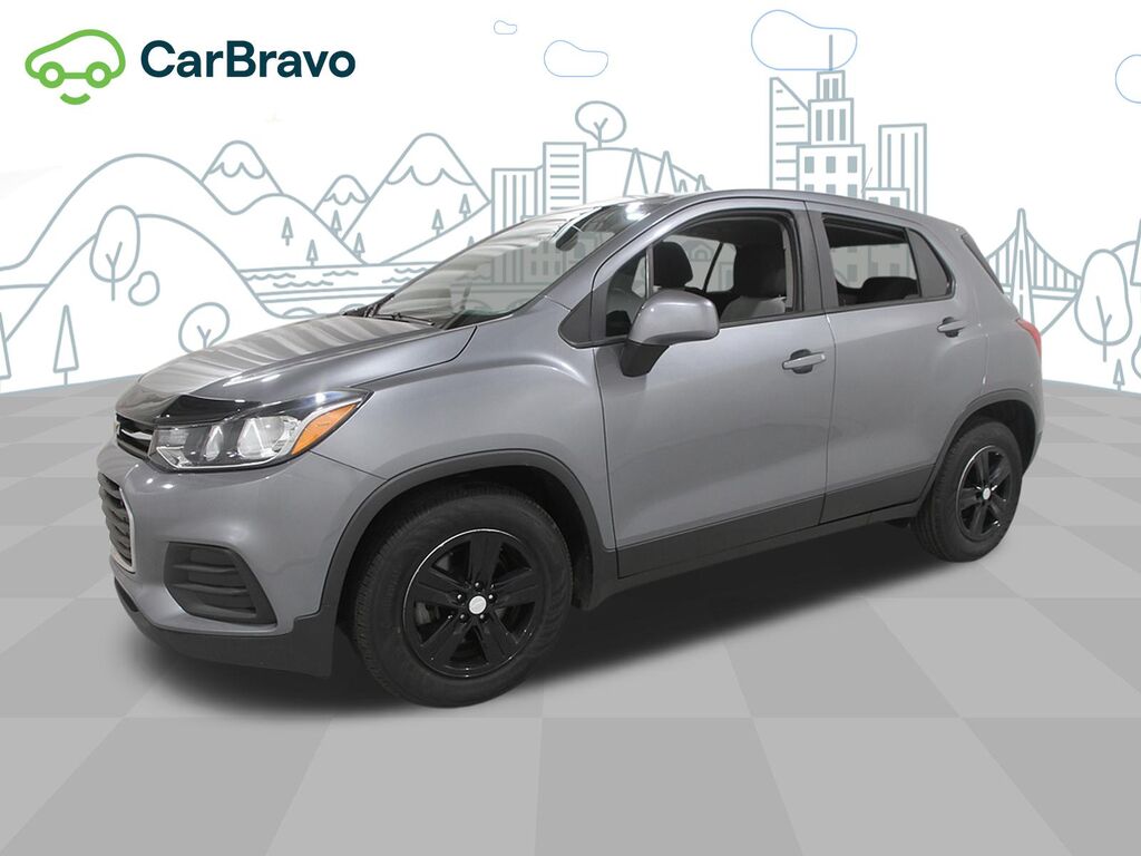 2020 Chevrolet Trax LS — photo 1 of 7
