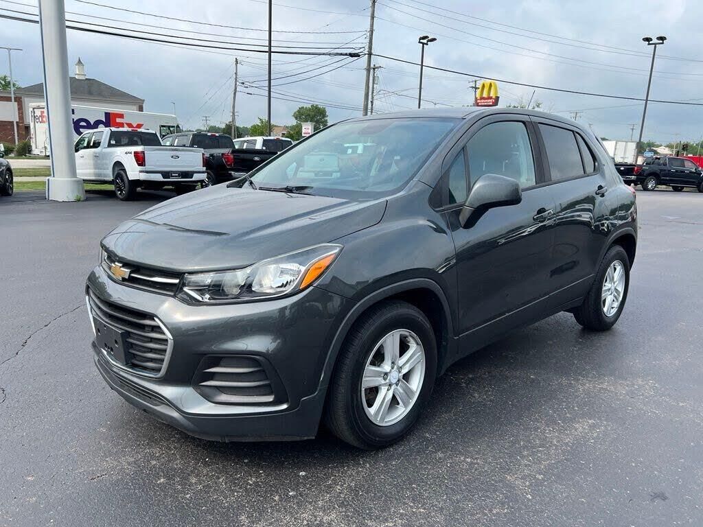 2020 Chevrolet Trax LS — photo 1 of 1
