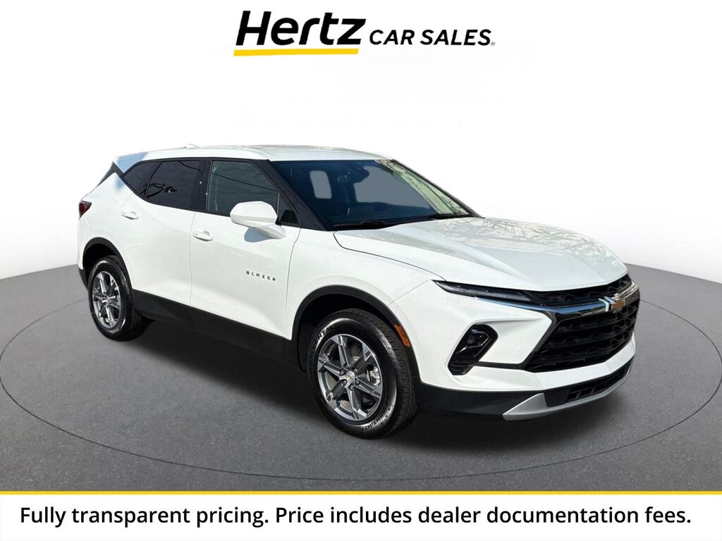 2026 Chevrolet Blazer LT — photo 1 of 11