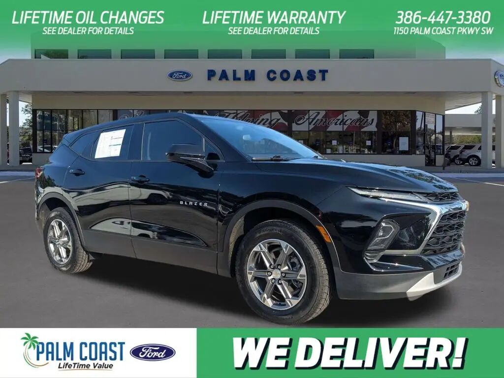 2023 Chevrolet Blazer LT — photo 1 of 13