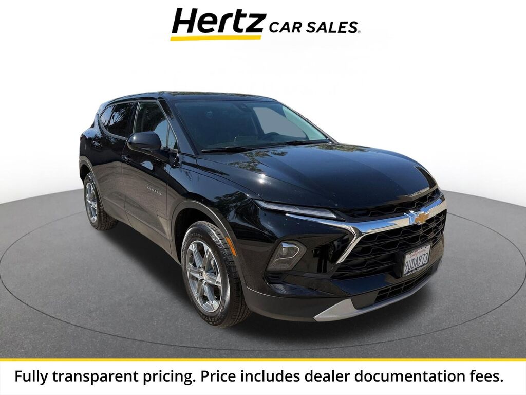 2025 Chevrolet Blazer LT — photo 1 of 1