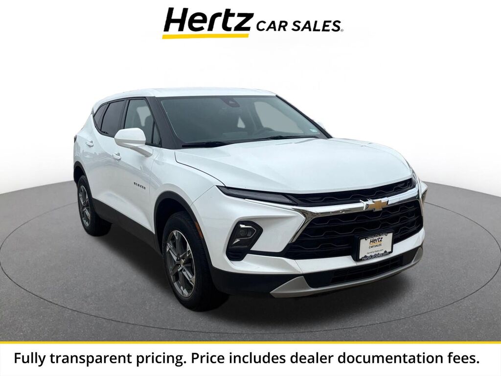 2025 Chevrolet Blazer LT — photo 1 of 1