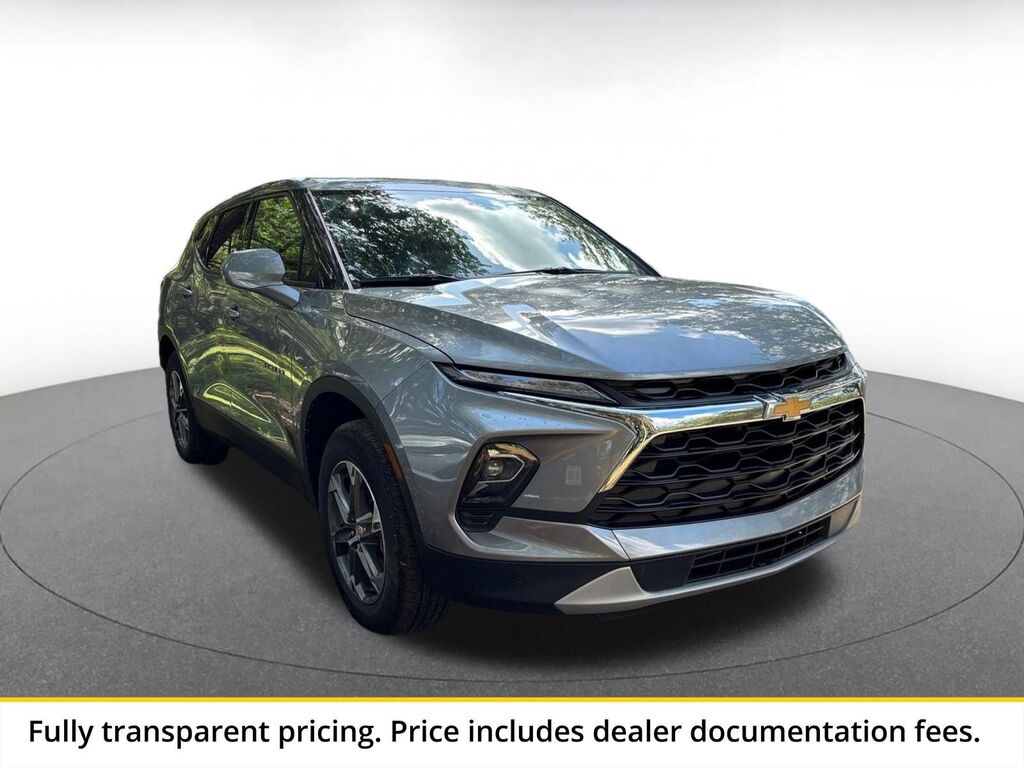2026 Chevrolet Blazer LT — photo 1 of 11