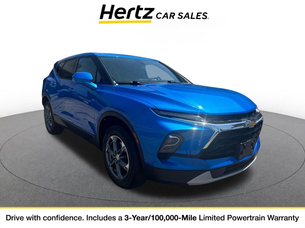 2025 Chevrolet Blazer LT — photo 1 of 11