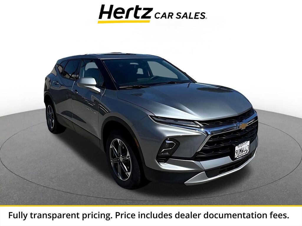 2025 Chevrolet Blazer LT — photo 1 of 1