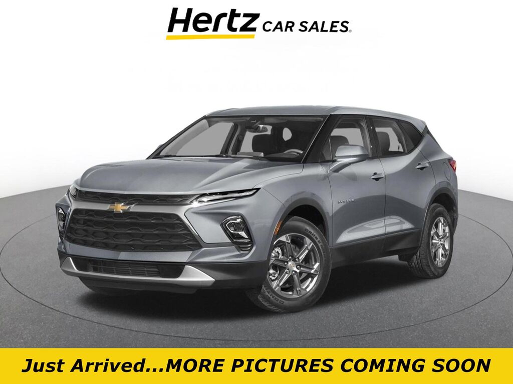 2025 Chevrolet Blazer LT — photo 1 of 2