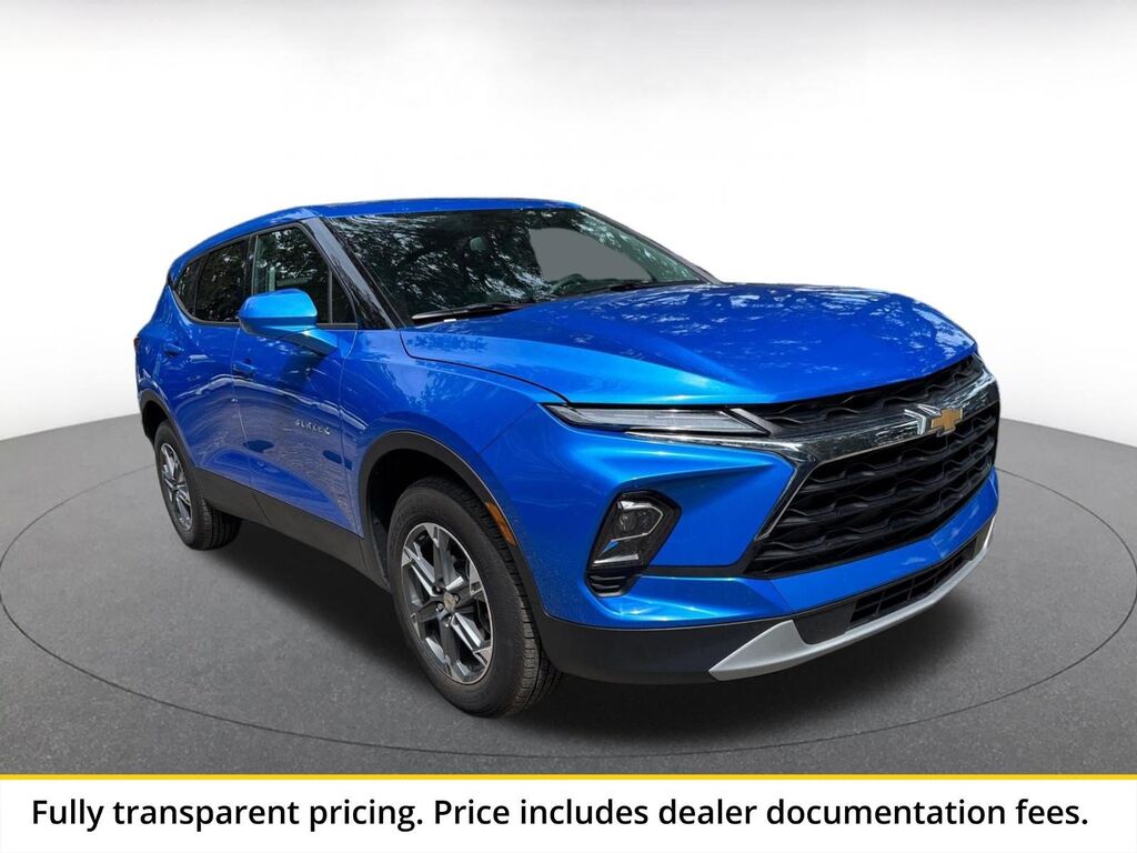 2026 Chevrolet Blazer LT — photo 1 of 11