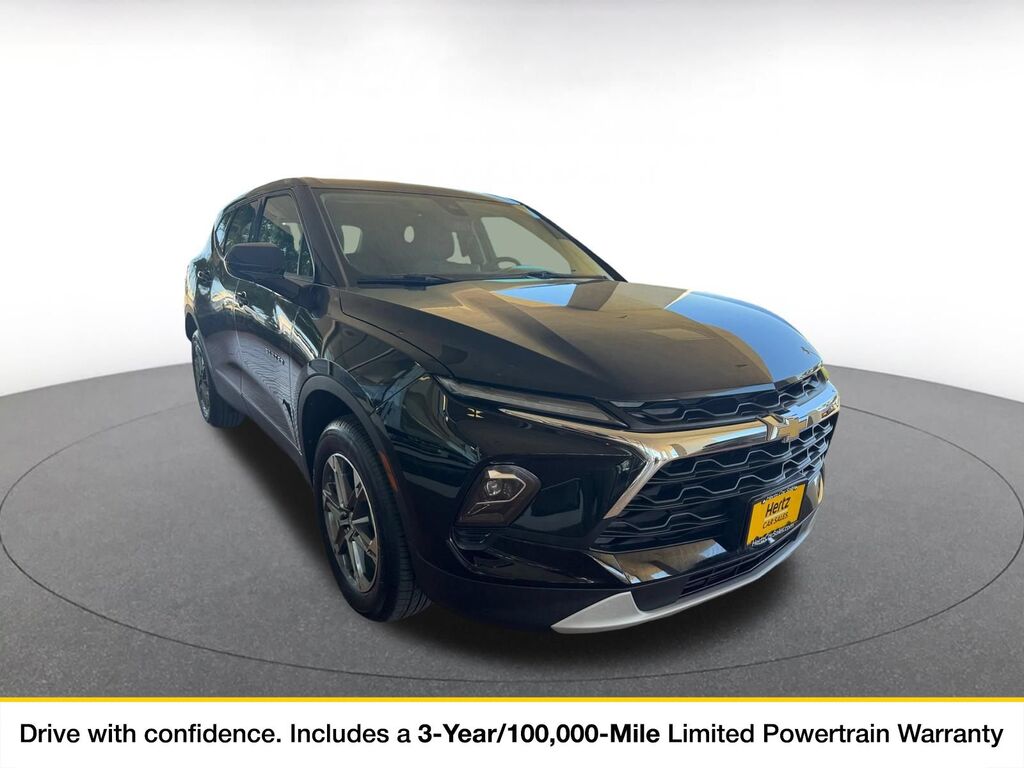 2025 Chevrolet Blazer LT — photo 1 of 1