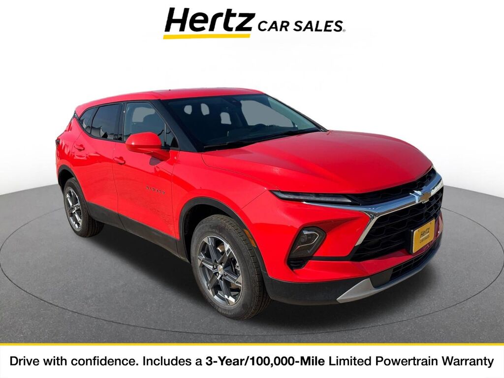 2025 Chevrolet Blazer LT — photo 1 of 11
