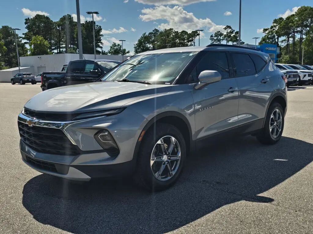 2024 Chevrolet Blazer LT — photo 1 of 13