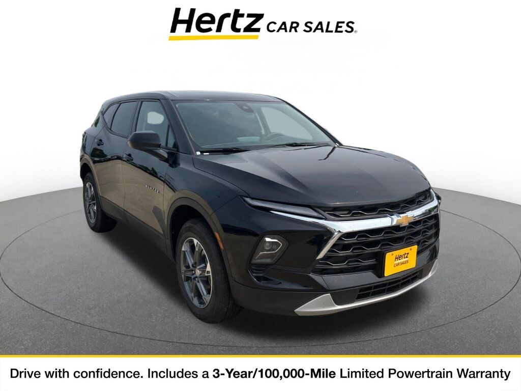 2025 Chevrolet Blazer LT — photo 1 of 11