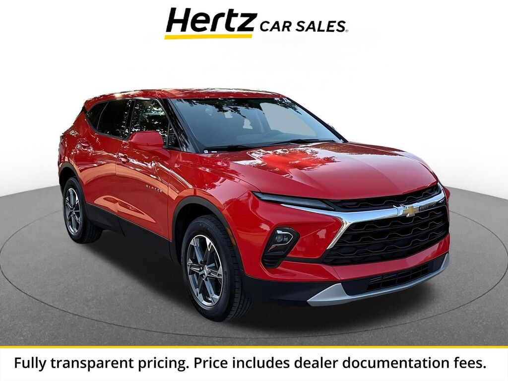 2025 Chevrolet Blazer LT — photo 1 of 2