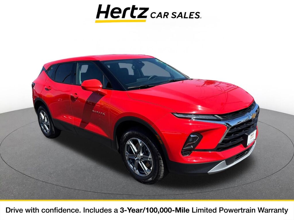 2025 Chevrolet Blazer LT — photo 1 of 11