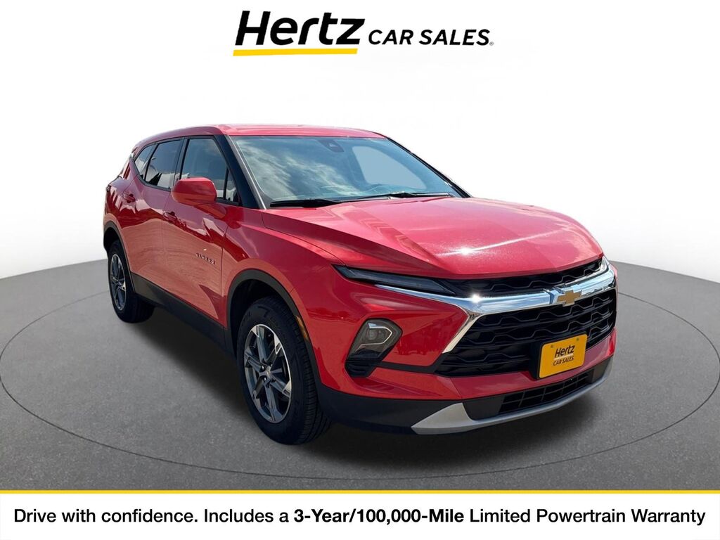 2025 Chevrolet Blazer LT — photo 1 of 11