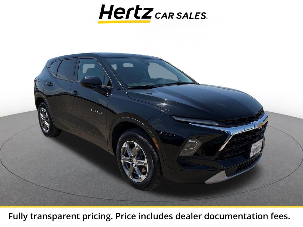 2026 Chevrolet Blazer LT — photo 1 of 11