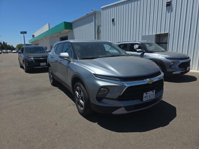 2025 Chevrolet Blazer LT
