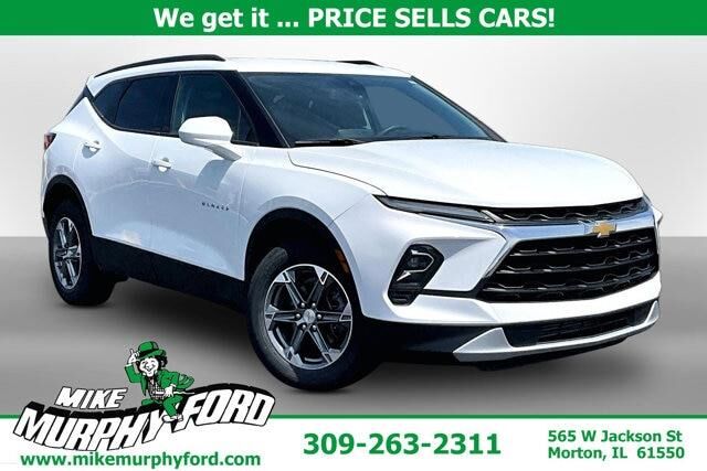 2024 Chevrolet Blazer LT — photo 1 of 12