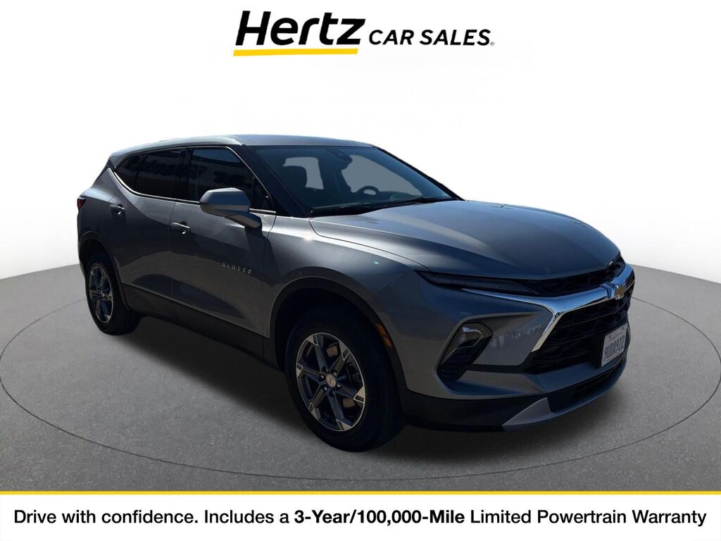 2025 Chevrolet Blazer LT — photo 1 of 11