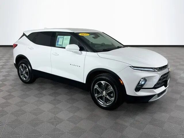 2023 Chevrolet Blazer LT — photo 1 of 13