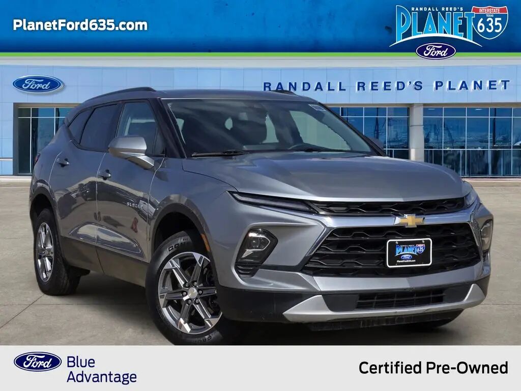 2024 Chevrolet Blazer LT — photo 1 of 10