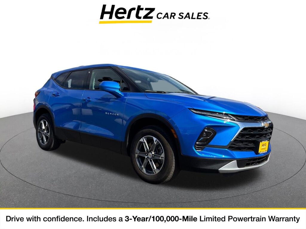 2025 Chevrolet Blazer LT — photo 1 of 11