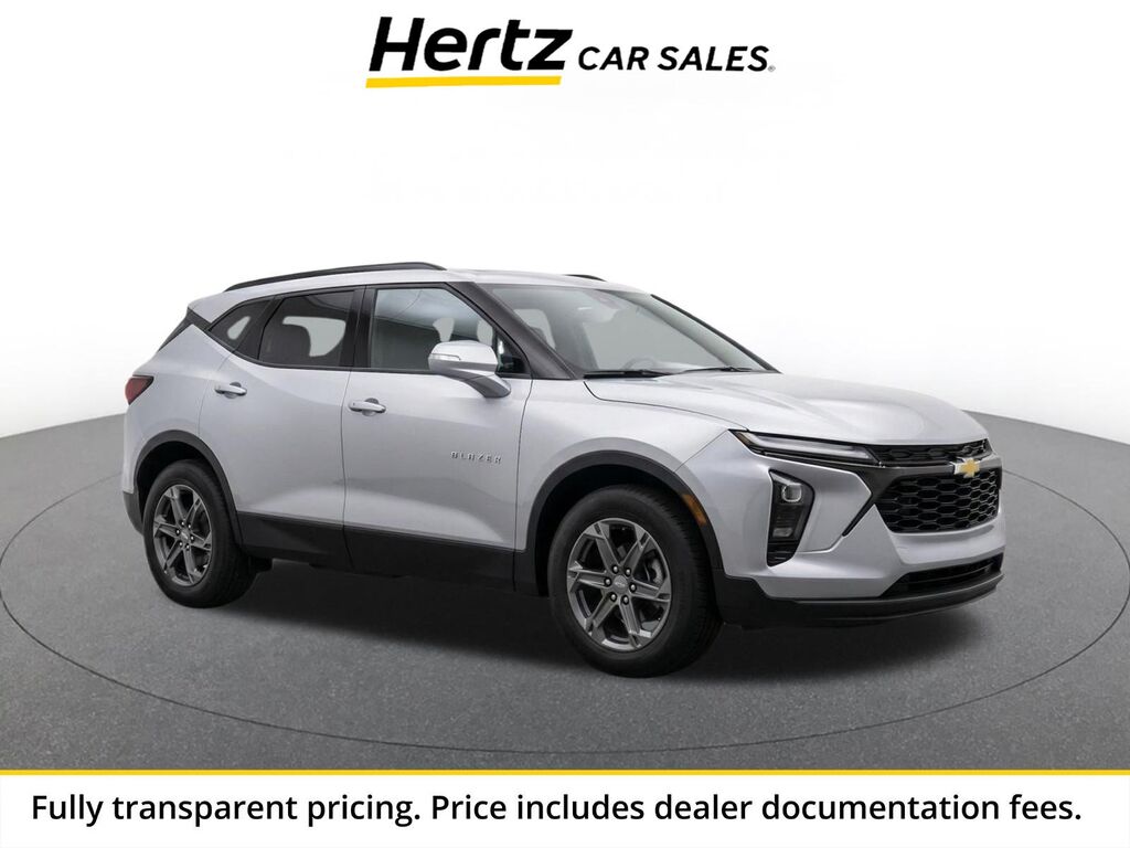 2025 Chevrolet Blazer LT — photo 1 of 2
