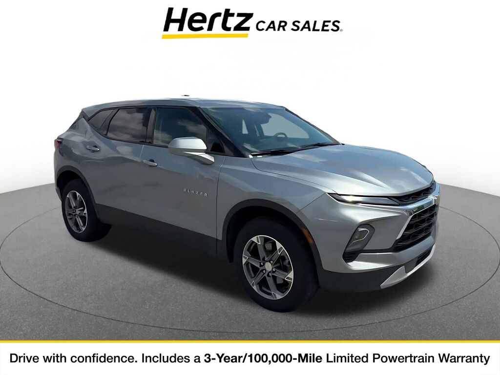 2025 Chevrolet Blazer LT — photo 1 of 11
